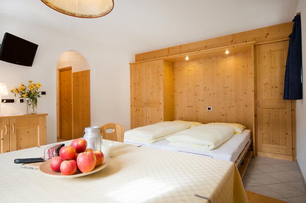 Baerntalerhof Villa Фалцес Стая снимка